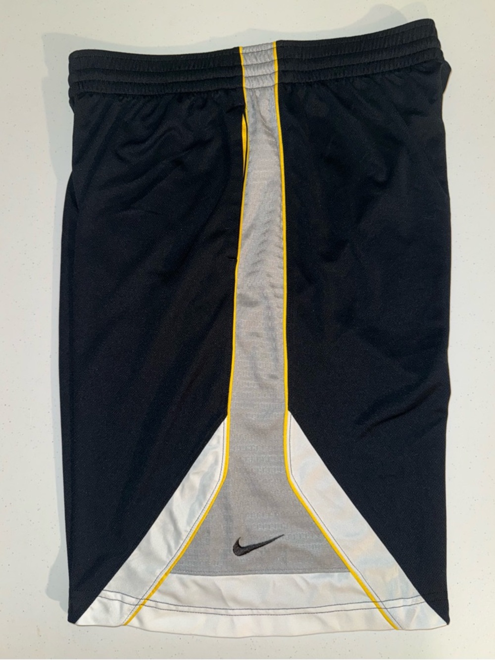 Nike Black, Gray, White, and Gold Basketball Shorts Men’s Size Large